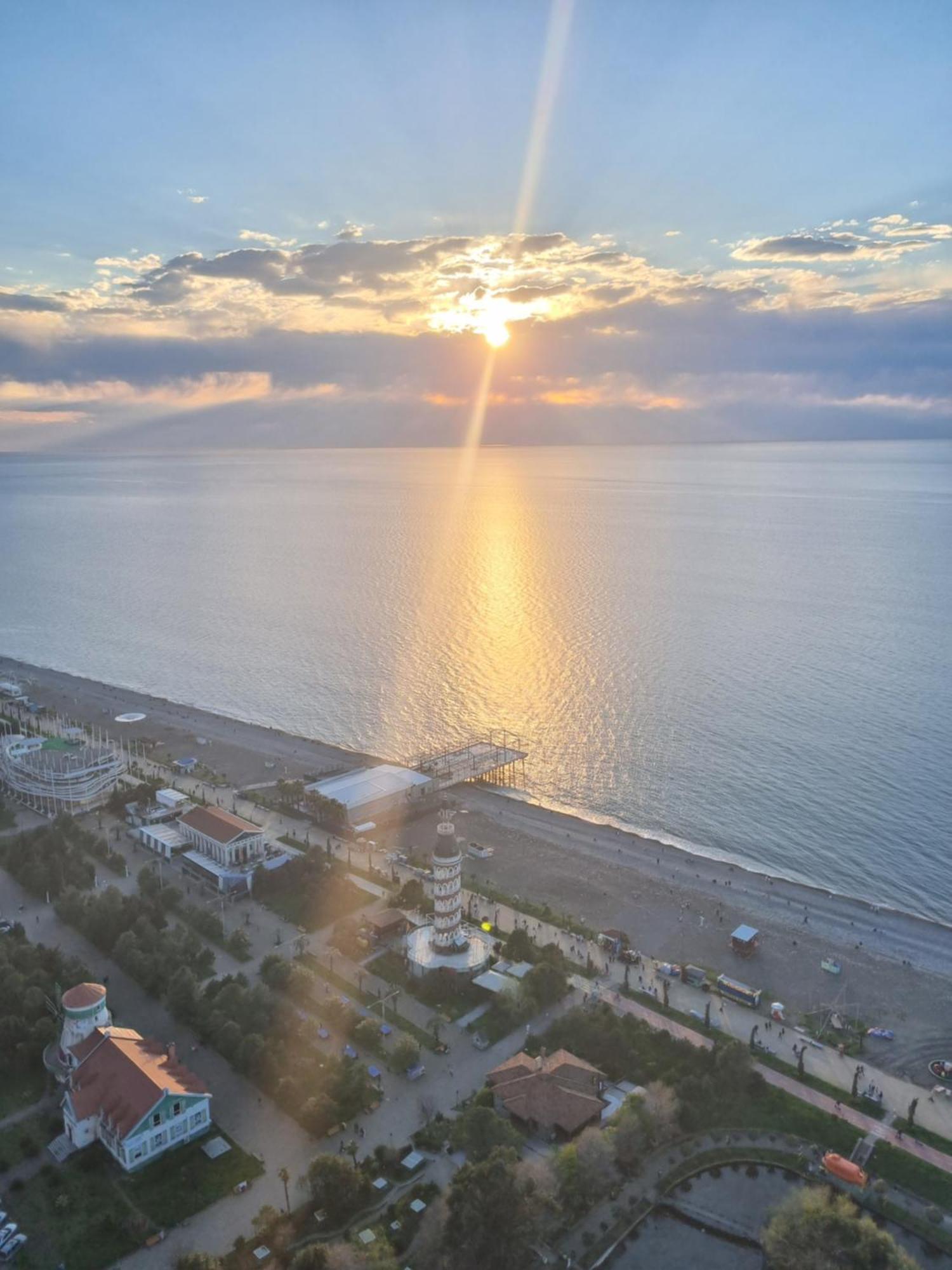 Orbi Sity Batumi Apartamento Exterior foto